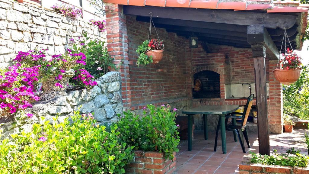Apartamentos Rurales La Gueertona Ardines エクステリア 写真